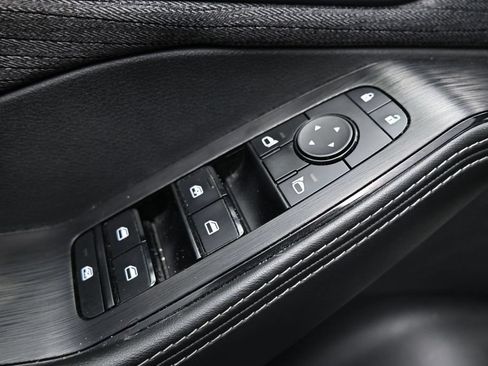 Used 2021 Nissan Rogue SV AWD/4WD image 11