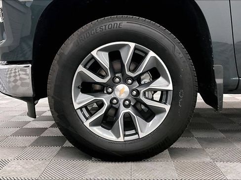 Used 2026 Chevrolet Silverado 1500 LT AWD/4WD image 10