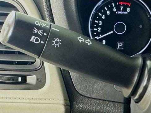 Used 2016 Honda HR-V LX image 13