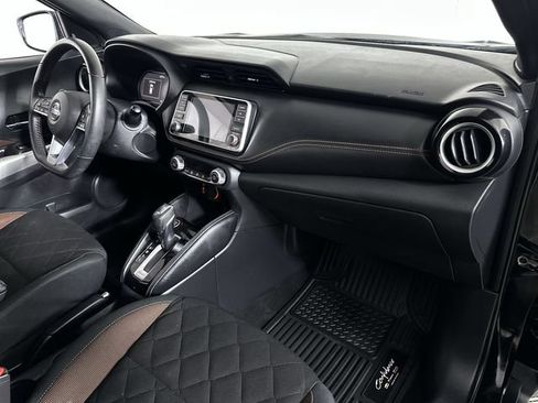 Used 2020 Nissan Kicks SR FWD image 30
