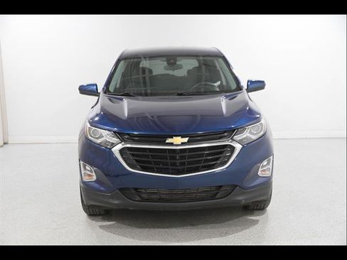 Used 2020 Chevrolet Equinox LT image 2