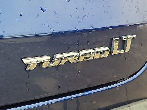 Used 2024 Chevrolet Trax LT image 35