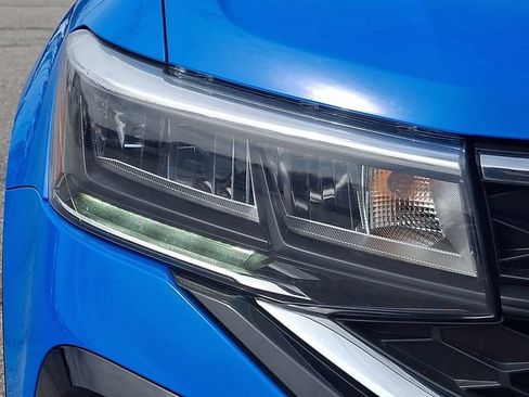 Used 2022 Volkswagen Taos SE image 13