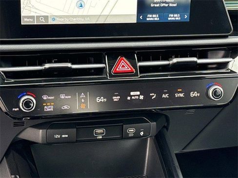 Certified 2025 Kia Niro SX Touring image 22