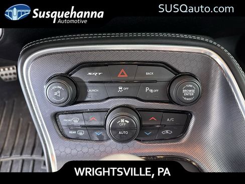 Used 2016 Dodge Challenger SRT w/ Technology Group image 22