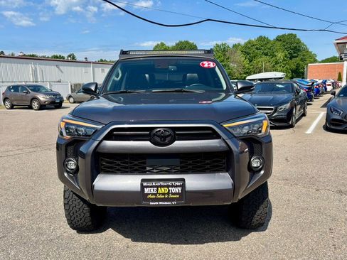 Used 2023 Toyota 4Runner SR5 Premium w/ Moonroof Package AWD/4WD image 2