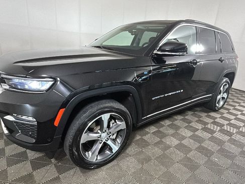 Used 2023 Jeep Grand Cherokee 4WD 4xe w/ Luxury Tech Group II image 8