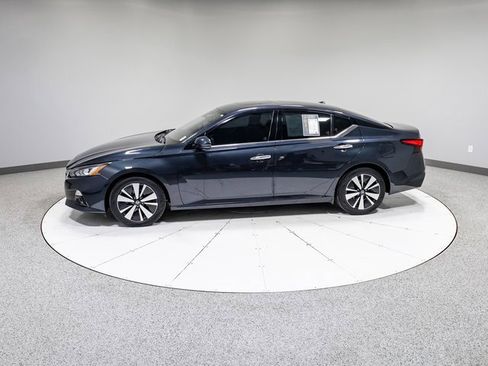 Used 2019 Nissan Altima 2.5 SV image 32