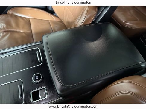 Used 2020 Lincoln Aviator Reserve w/ Equipment Group 202A image 33