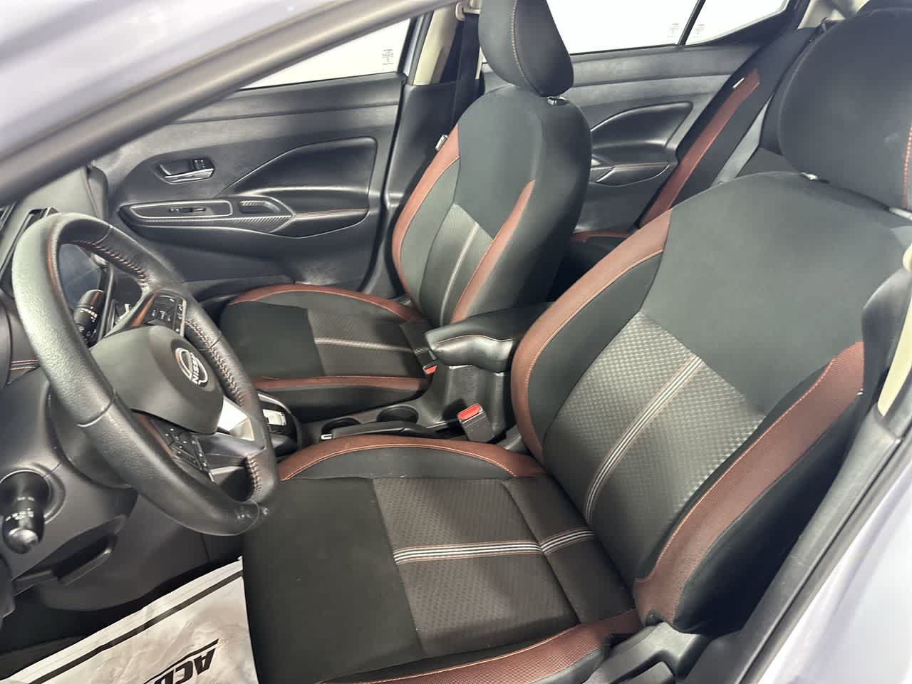 Used 2024 Nissan Versa SR FWD image 4