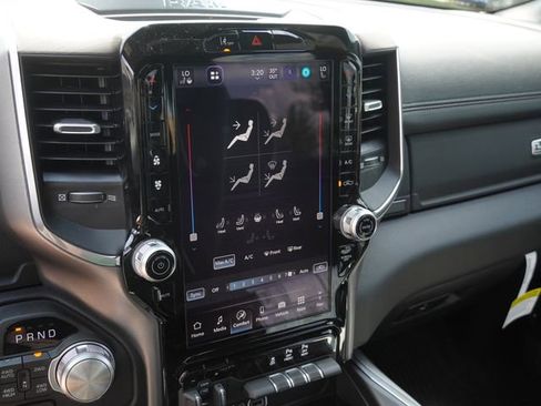 New 2026 RAM 1500 Laramie AWD/4WD image 19