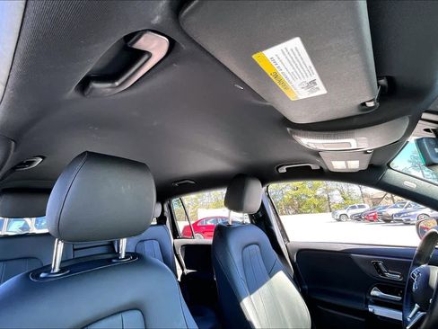 Used 2023 Mercedes-Benz EQB 250+ image 12