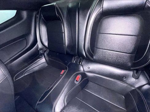 Used 2018 Ford Mustang GT Premium w/ Equipment Group 401A RWD image 29
