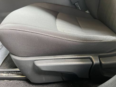 Used 2025 Nissan Sentra SV FWD image 21