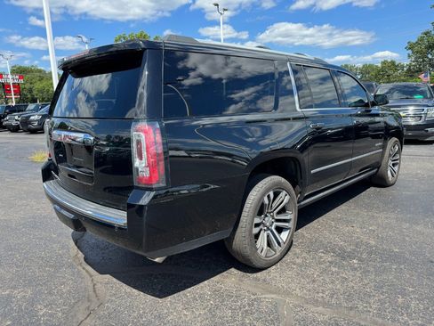 Used 2020 GMC Yukon XL Denali w/ Denali Ultimate Package AWD/4WD image 5