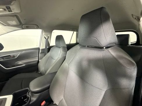 Used 2025 Toyota RAV4 LE FWD image 14