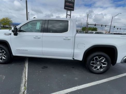 New 2026 GMC Sierra 1500 SLE w/ Preferred Package AWD/4WD image 7