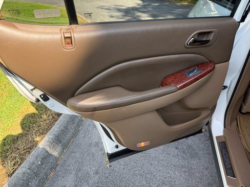 Used 2005 Acura MDX Touring AWD/4WD image 36