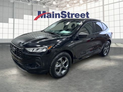 Used 2024 Ford Escape ST-Line image 1