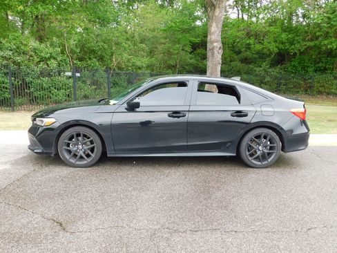 Used 2024 Honda Civic Sport image 2