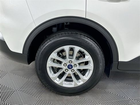 Certified 2020 Ford Escape SE image 31