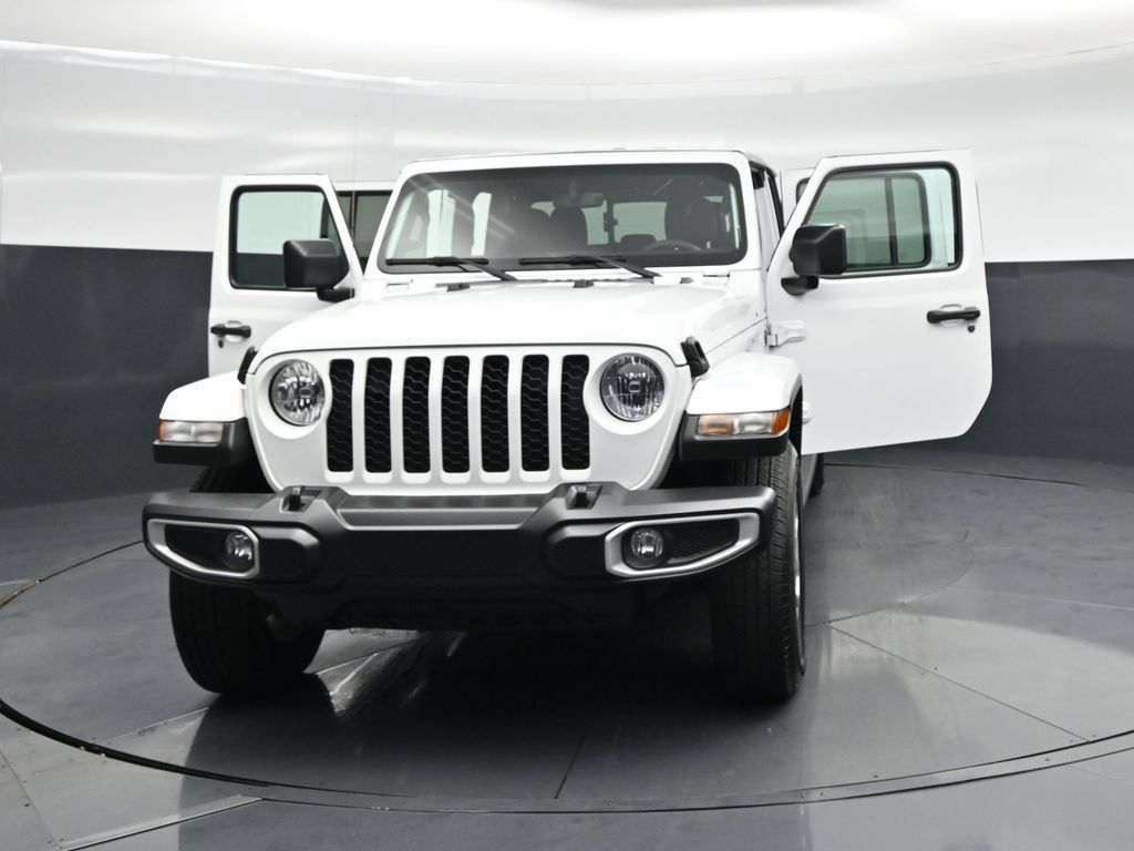 Used 2023 Jeep Gladiator Sport AWD/4WD image 24