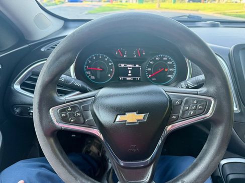 Used 2016 Chevrolet Malibu LT FWD image 30