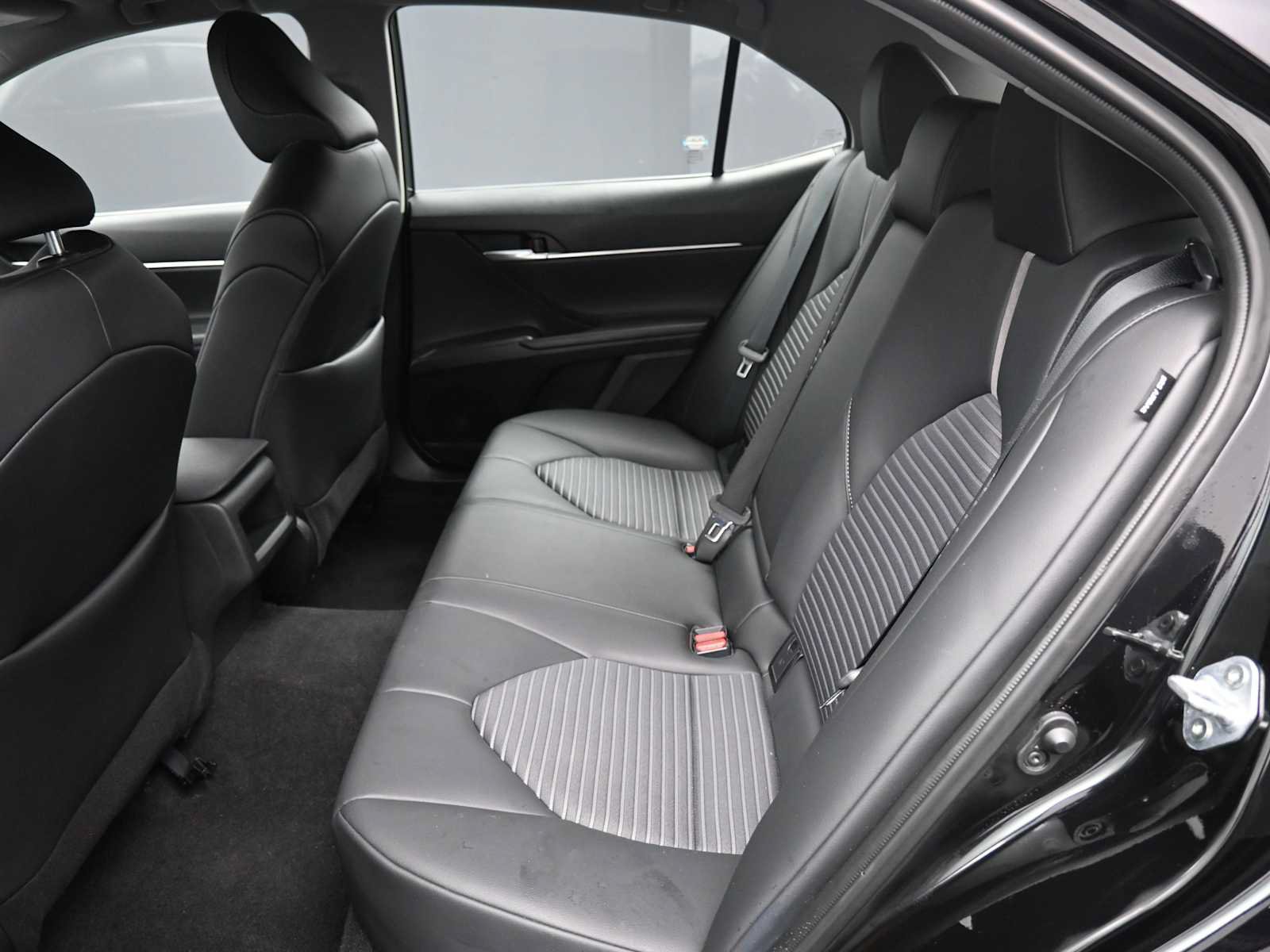 Used 2024 Toyota Camry SE AWD/4WD image 20