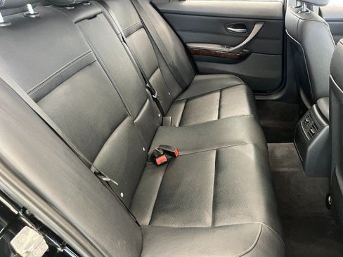 Used 2011 BMW 328i xDrive Sedan AWD/4WD image 32
