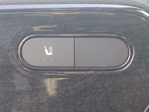 Used 2024 Mercedes-Benz Sprinter 144 Cargo image 21