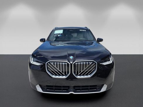 Certified 2025 BMW X3 xDrive30i w/ Convenience Package AWD/4WD image 2