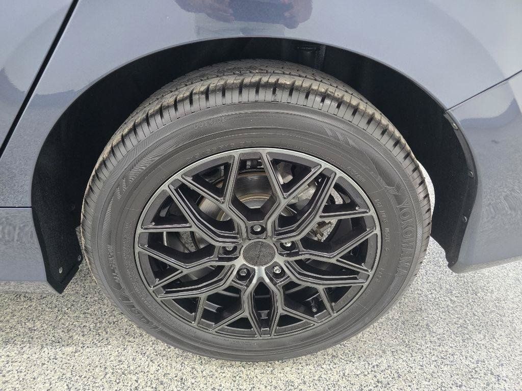 Used 2018 Honda Civic LX image 31