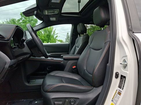 Certified 2021 Toyota Sienna XSE w/ XSE Plus Package AWD/4WD image 13