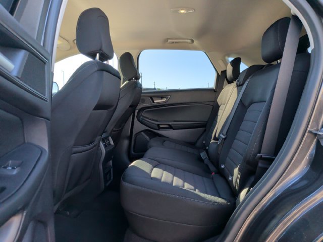 Used 2020 Ford Edge SE FWD image 25