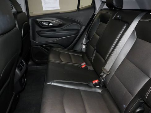 Used 2024 GMC Terrain SLT AWD/4WD image 22