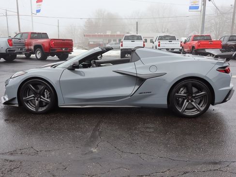 Used 2025 Chevrolet Corvette Z06 w/ Z07 Performance Package image 23