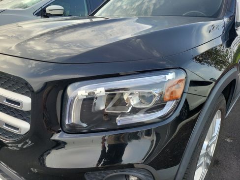 Used 2020 Mercedes-Benz GLB 250 4MATIC image 5