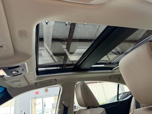 Used 2019 Lexus ES 350 w/ Accessory Package 2 FWD image 30