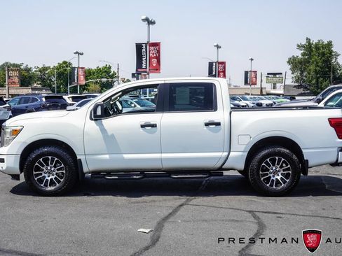 Used 2024 Nissan Titan SV w/ SV Convenience Package AWD/4WD image 19