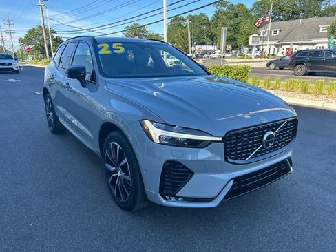 Used 2025 Volvo XC60 B5 Plus AWD/4WD image 6