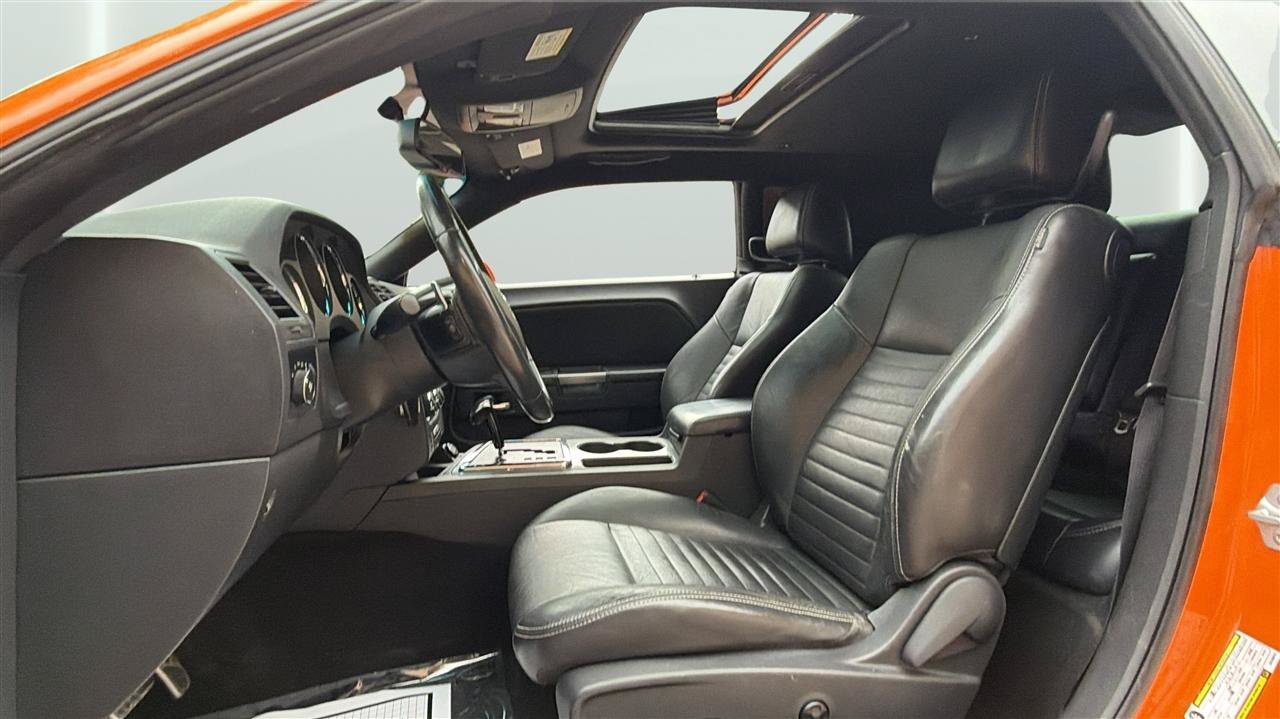 Used 2012 Dodge Challenger R/T RWD image 28
