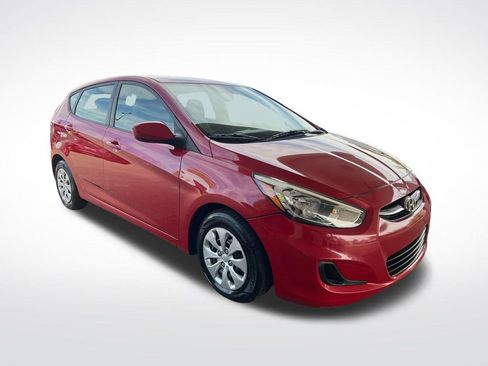 Used 2017 Hyundai Accent SE FWD image 3