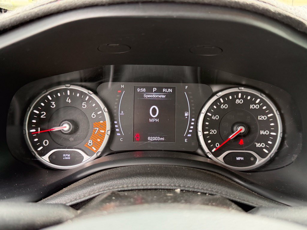 Used 2020 Jeep Renegade Latitude w/ Popular Equipment Group FWD image 23