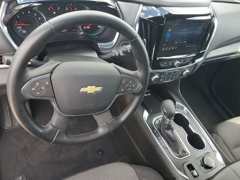 Used 2023 Chevrolet Traverse LT AWD/4WD image 18