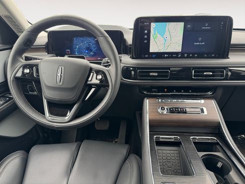 New 2025 Lincoln Aviator Reserve w/ Equipment Group 201A image 12