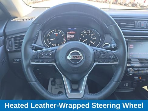 Used 2018 Nissan Rogue SV w/ Premium Package AWD/4WD image 15