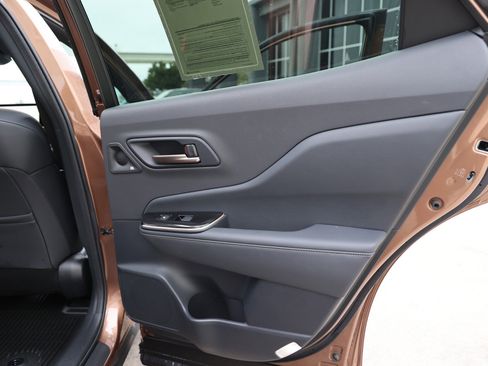 Used 2025 Toyota Crown Platinum image 41