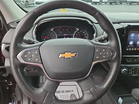 Used 2021 Chevrolet Traverse LT FWD image 19