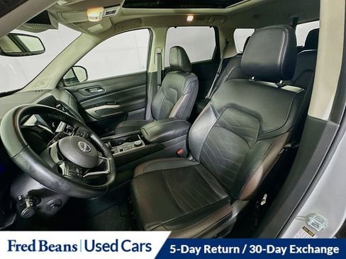 Used 2022 Nissan Pathfinder Platinum w/ Cargo Package image 24