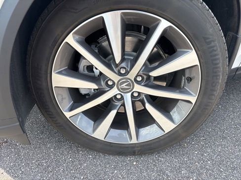 Used 2025 Acura MDX SH-AWD w/ Technology Package image 2